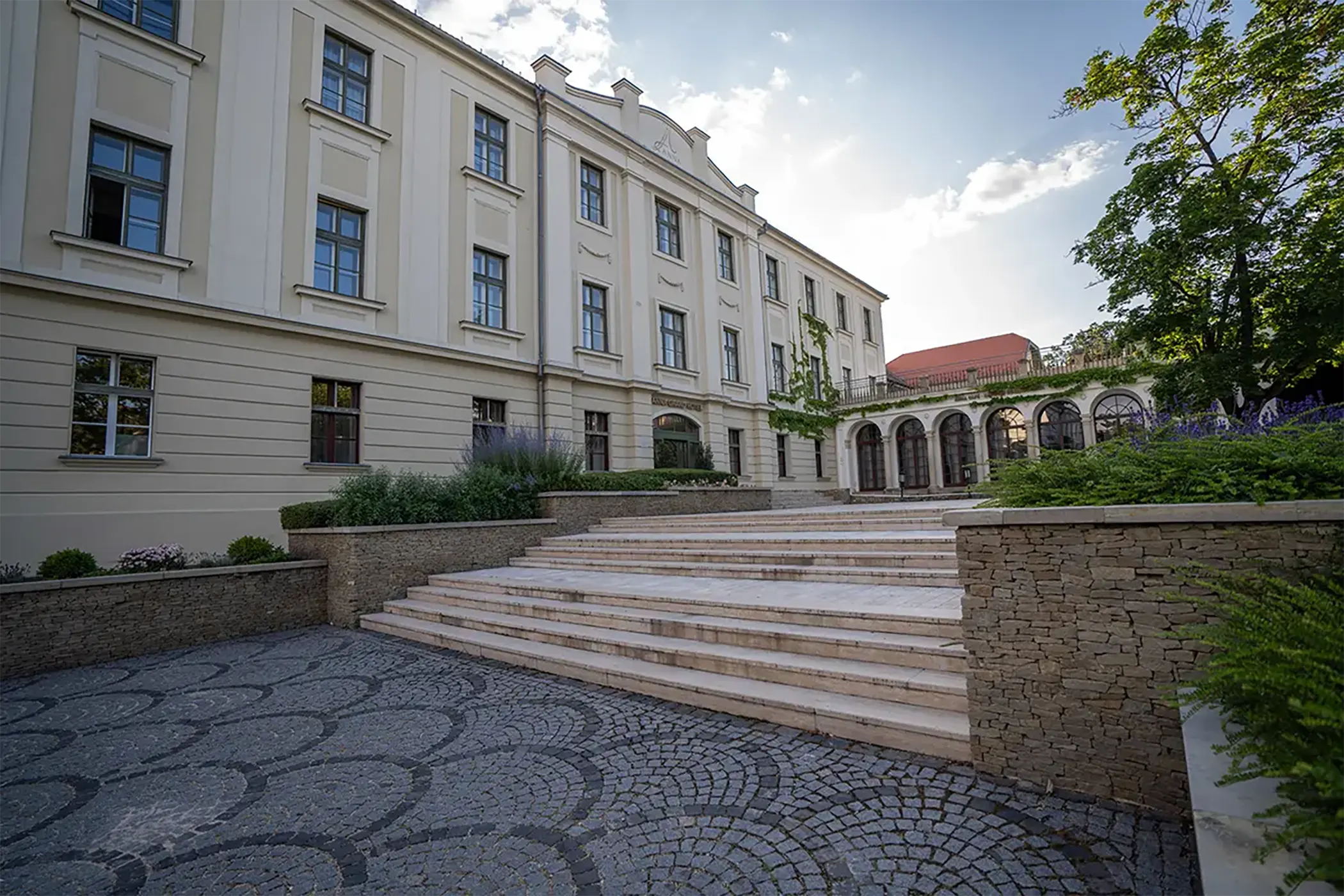Anna Grand Building 3 2